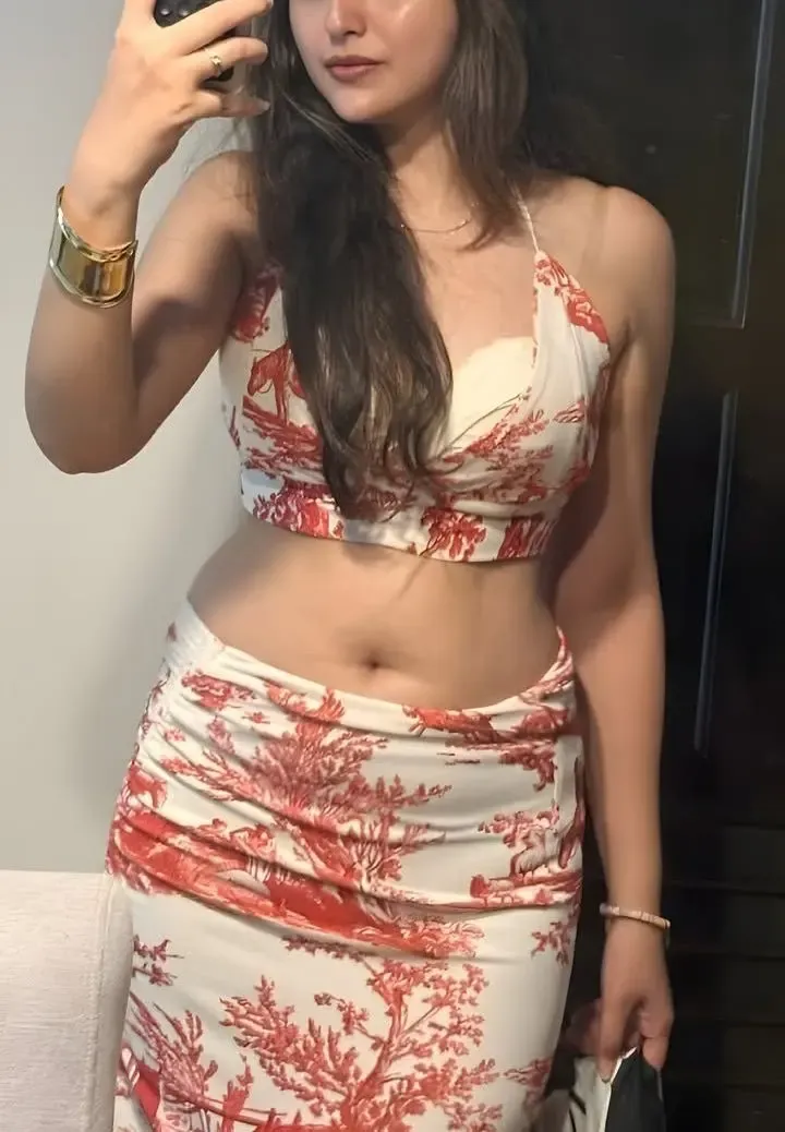 Zara Menon, escort model in Saibaba Colony